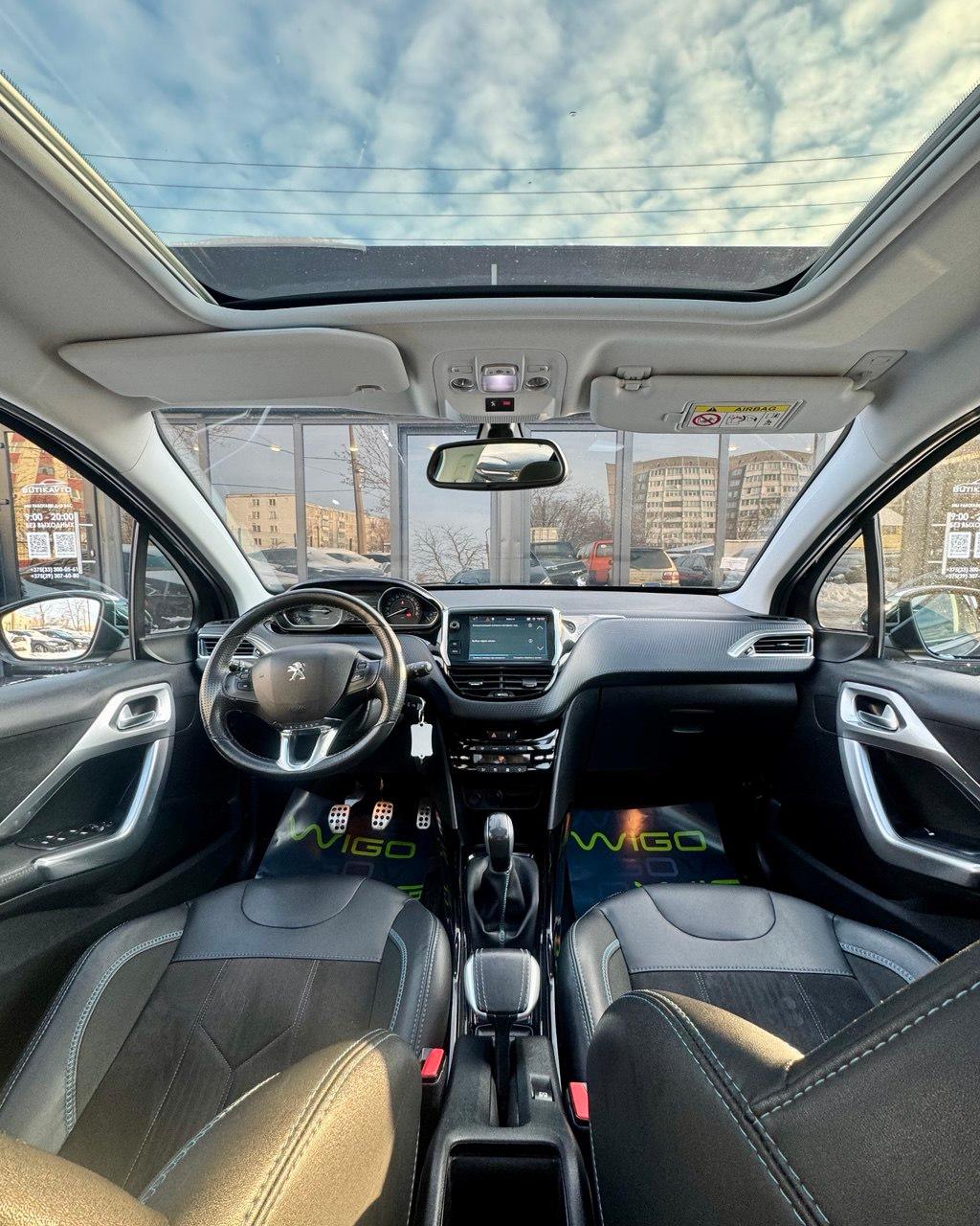 Peugeot 2008 I · Рестайлинг , 2017 г., механика, бензин - фото 9