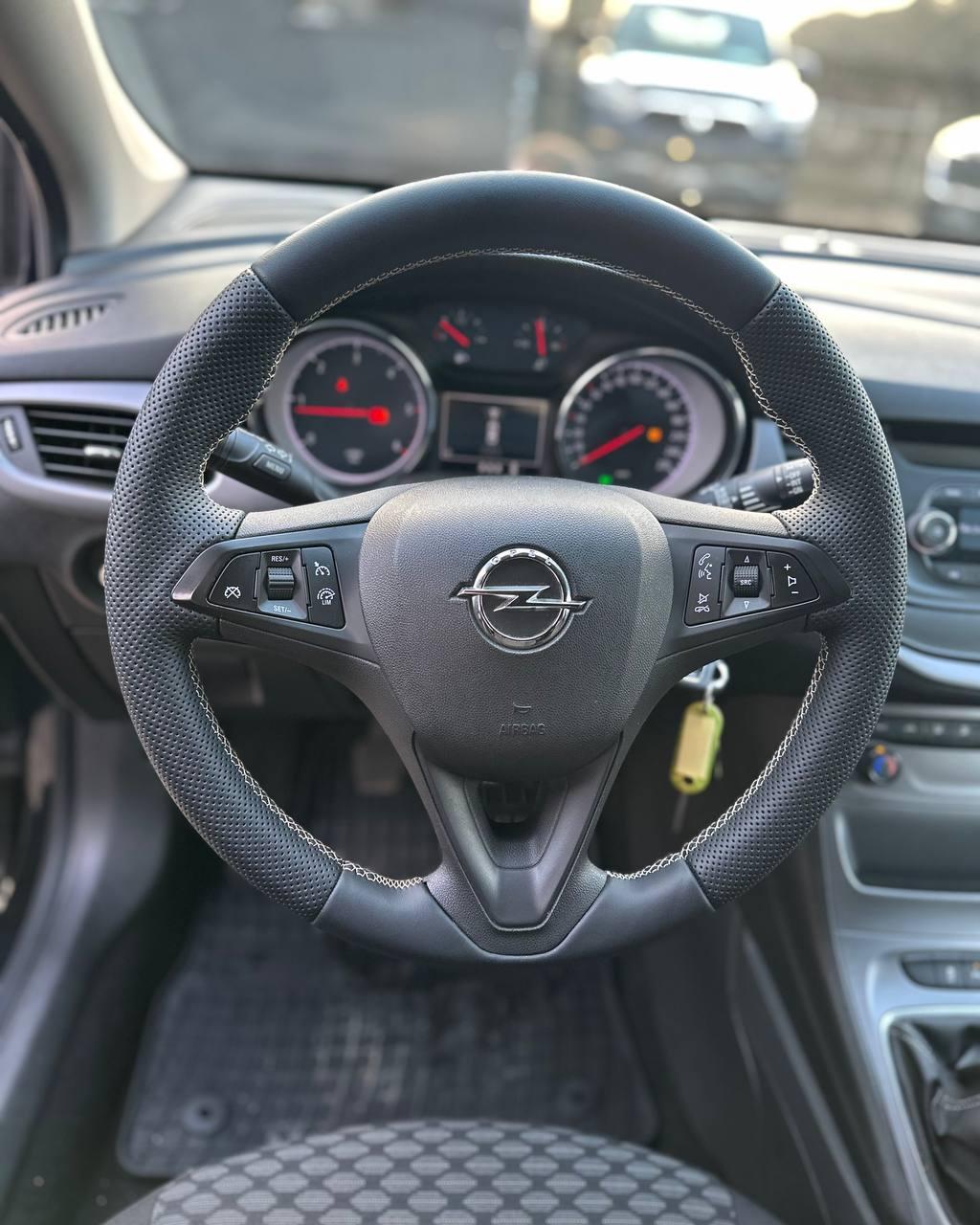 Opel Astra K , 2018 г., механика, дизель - фото 11