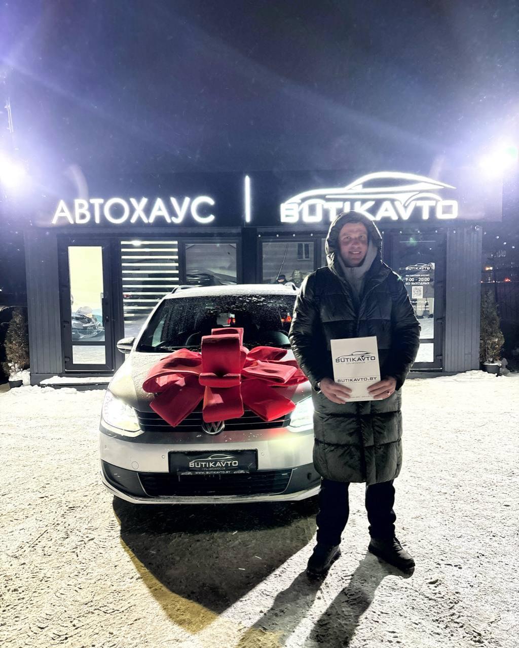 Volkswagen Touran I · 2-й рестайлинг , 2010 г., робот, дизель