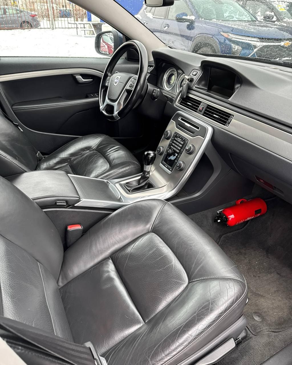 Volvo V70 III , 2011 г., механика, дизель - фото 14