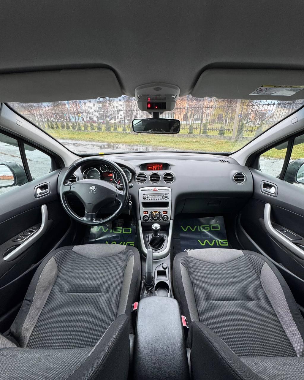 Peugeot 308 T7 · Рестайлинг , 2011 г., механика, дизель - фото 9