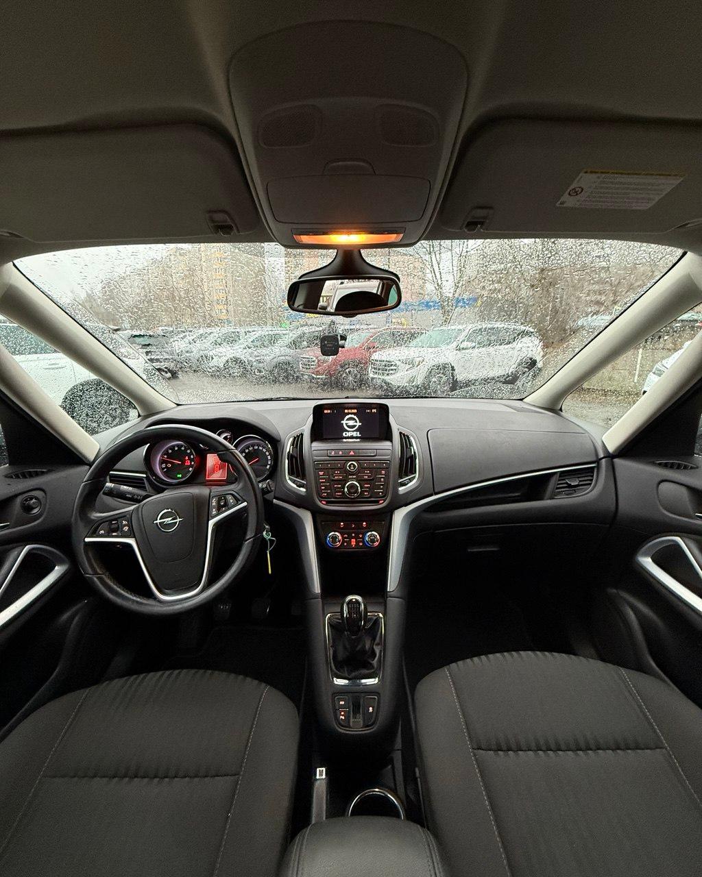 Opel Zafira C , 2012 г., механика, бензин - фото 9