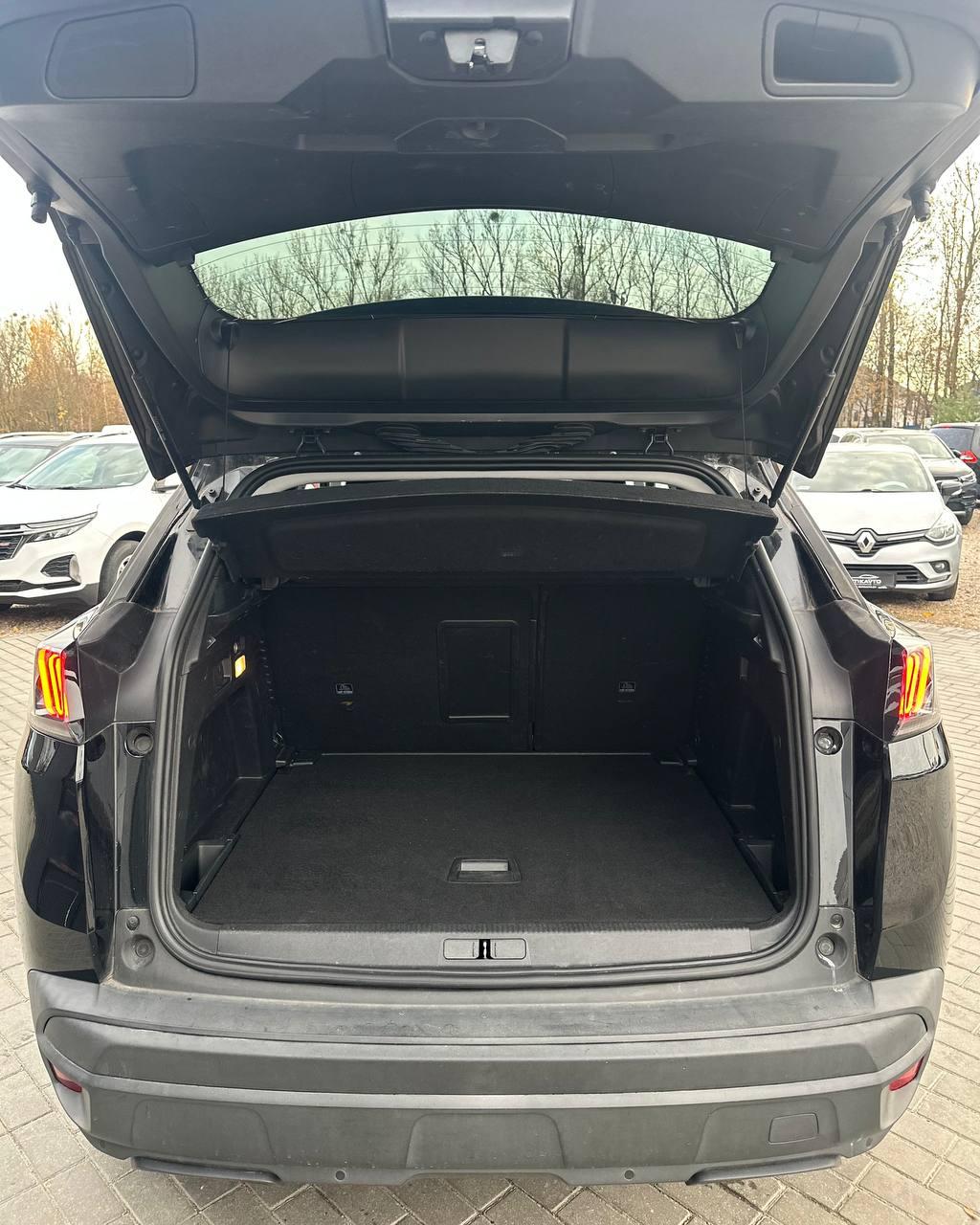 Peugeot 3008 II · Рестайлинг , 2022 г., автомат, бензин - фото 12