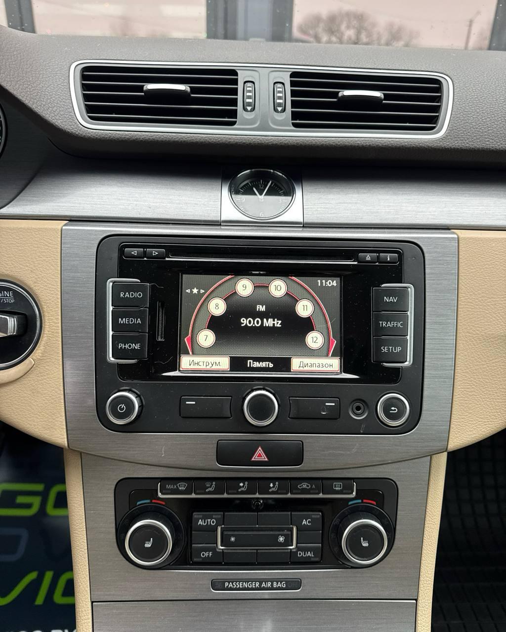 Volkswagen Passat B7 , 2011 г., механика, бензин - фото 16