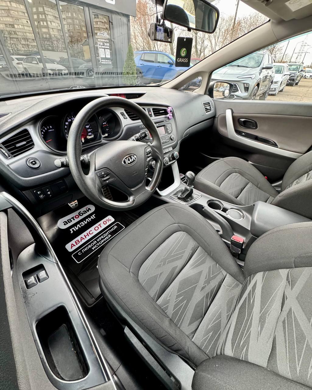 Kia Cee'd II , 2013 г., механика, бензин - фото 10