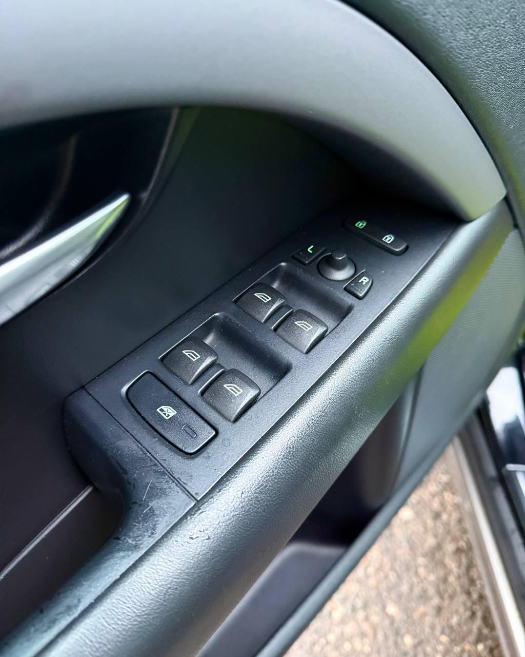 Volvo V70 III , 2010 г., механика, дизель - фото 15