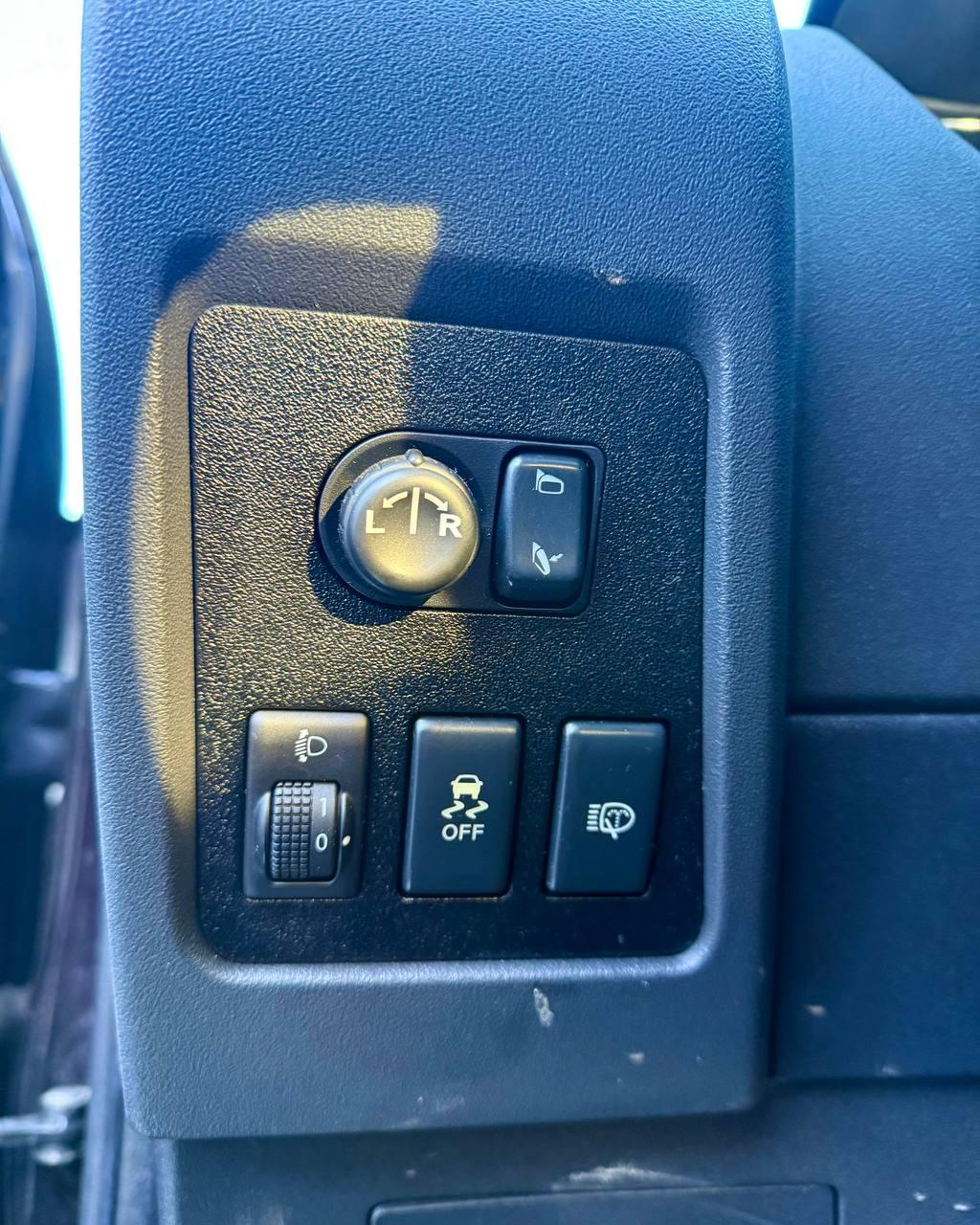 Nissan Qashqai+2 I · Рестайлинг , 2010 г., механика, бензин - фото 15