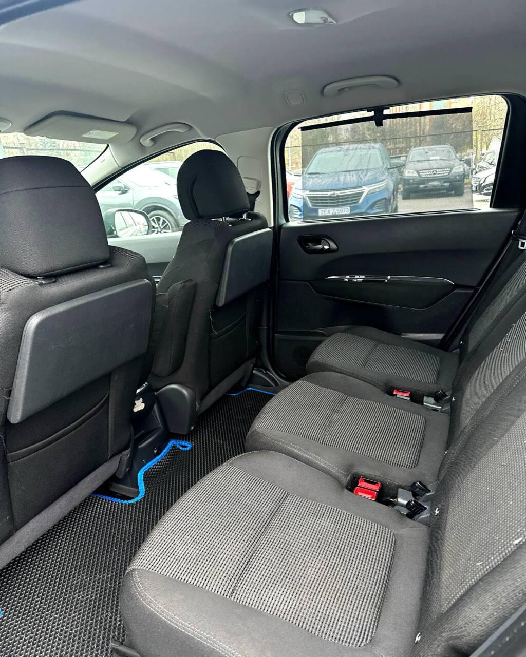 Peugeot 5008 I , 2009 г., механика, дизель - фото 12