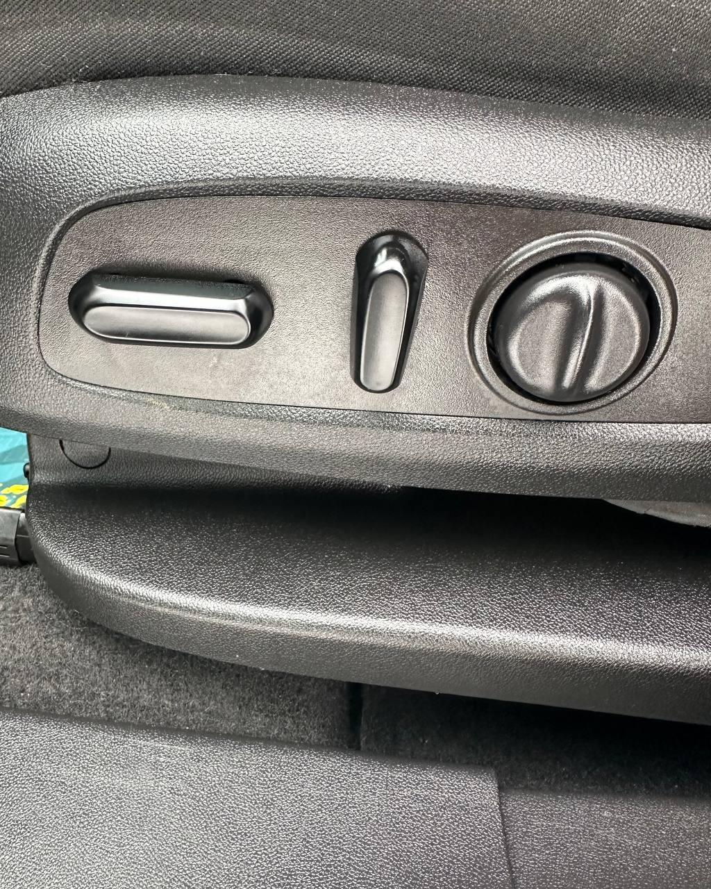 Chevrolet Equinox III , 2019 г., автомат, бензин - фото 11