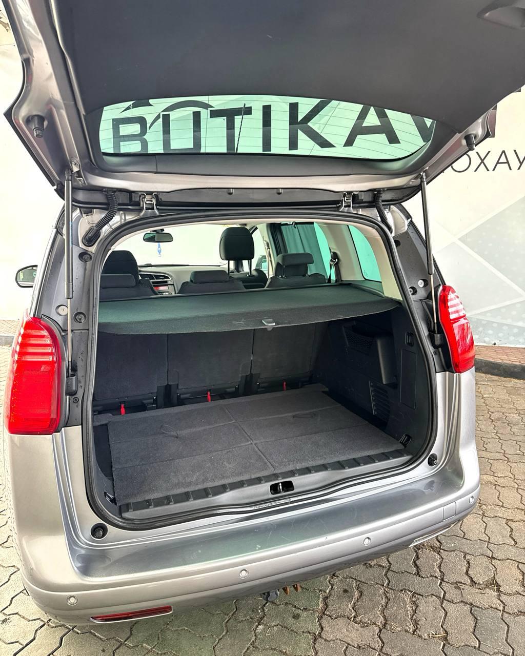 Peugeot 5008 I · Рестайлинг , 2014 г., механика, дизель - фото 13