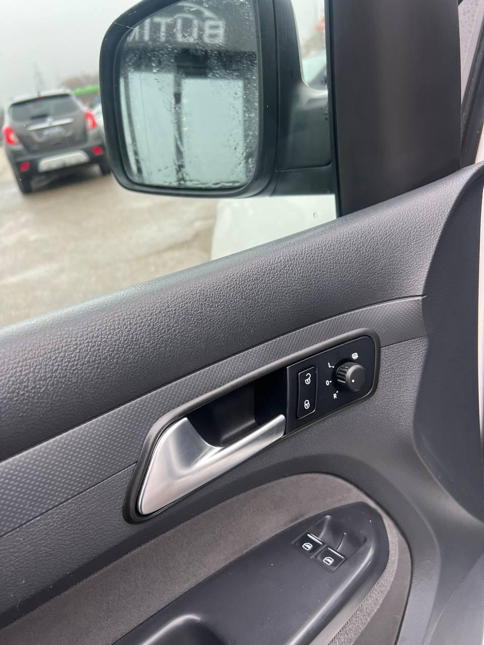 Volkswagen Caddy III · Рестайлинг , 2015 г., механика, бензин - фото 9