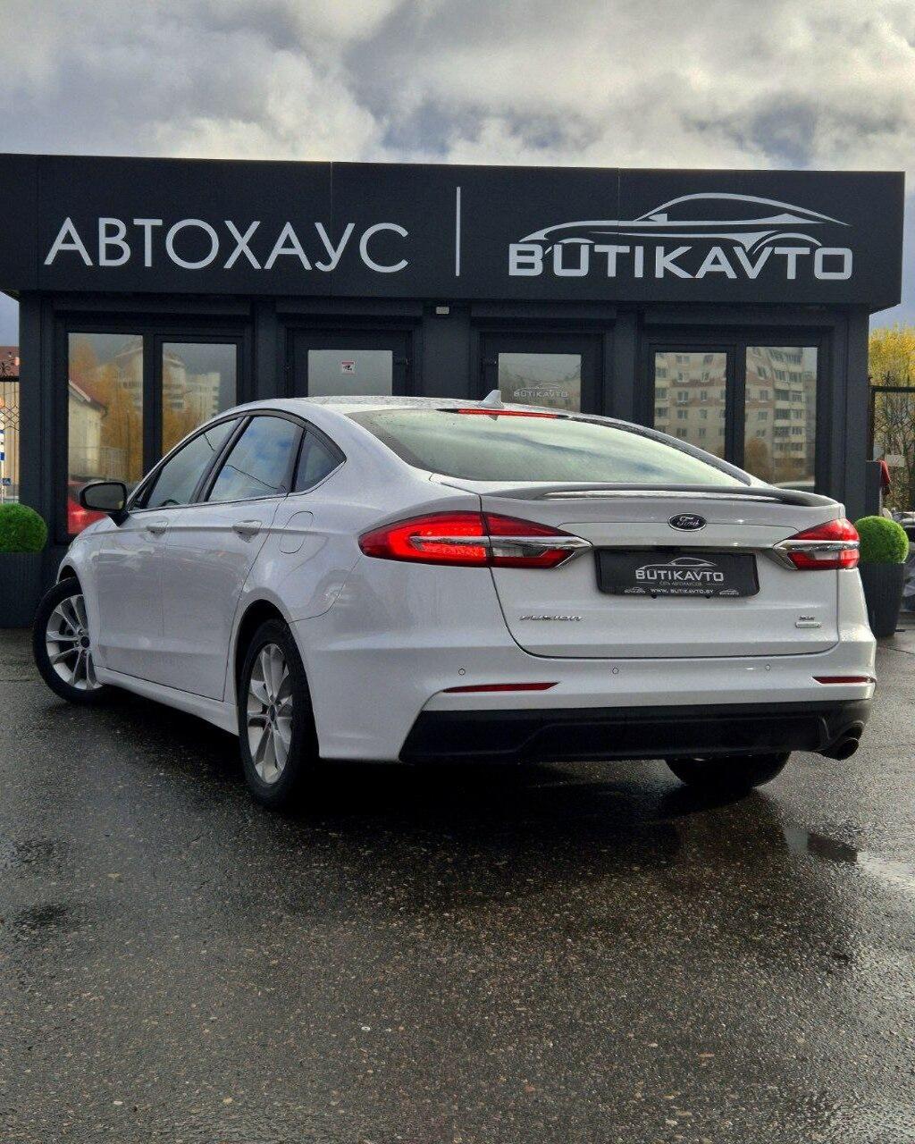 Ford Fusion USA II · 2-й рестайлинг , 2020 г., автомат, бензин - фото 4