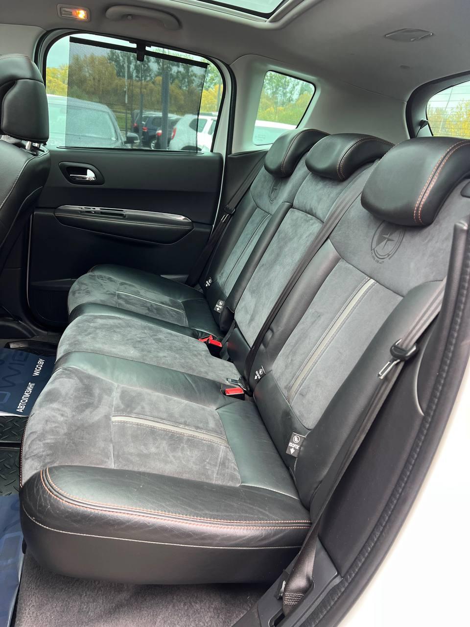 Peugeot 3008 I · Рестайлинг , 2014 г., механика, дизель  - фото 19