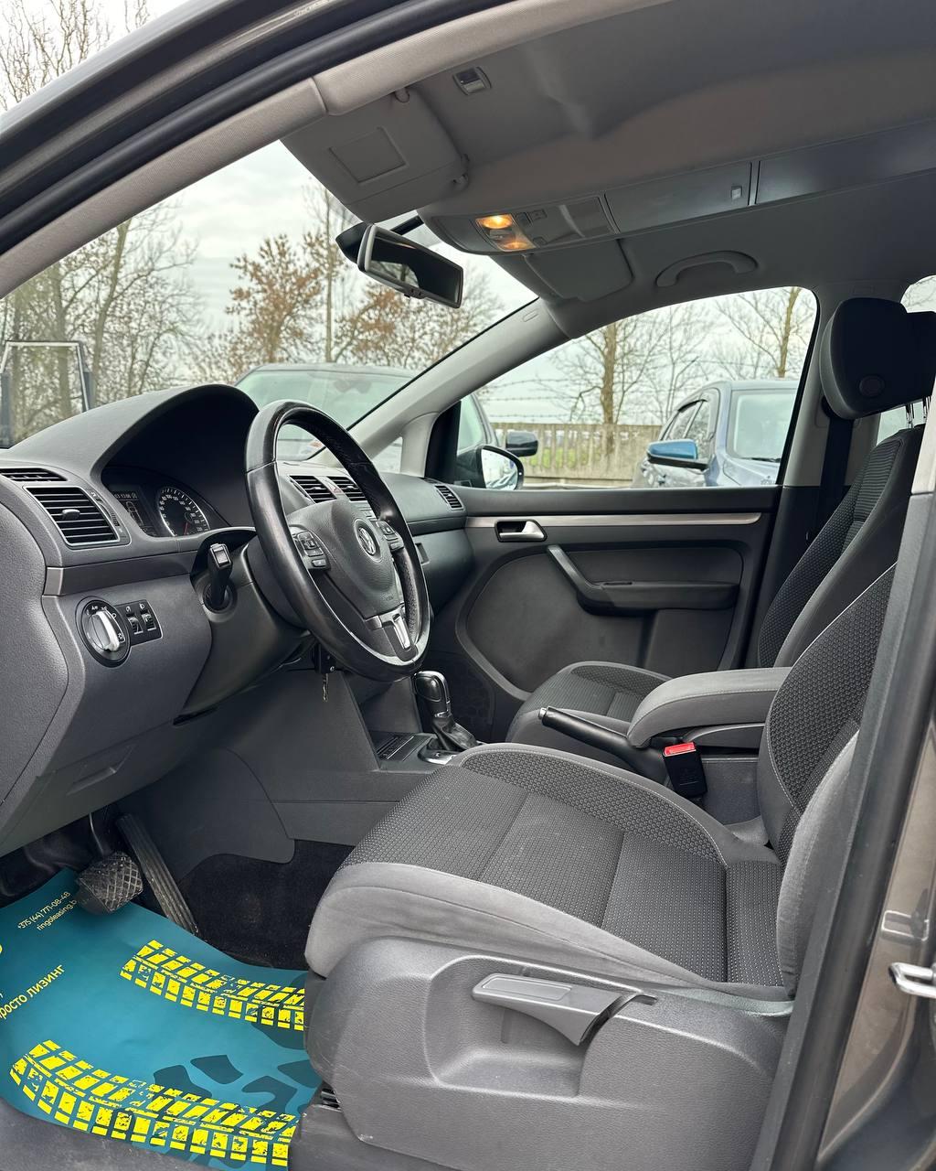 Volkswagen Touran I · 2-й рестайлинг , 2014 г., робот, дизель - фото 7