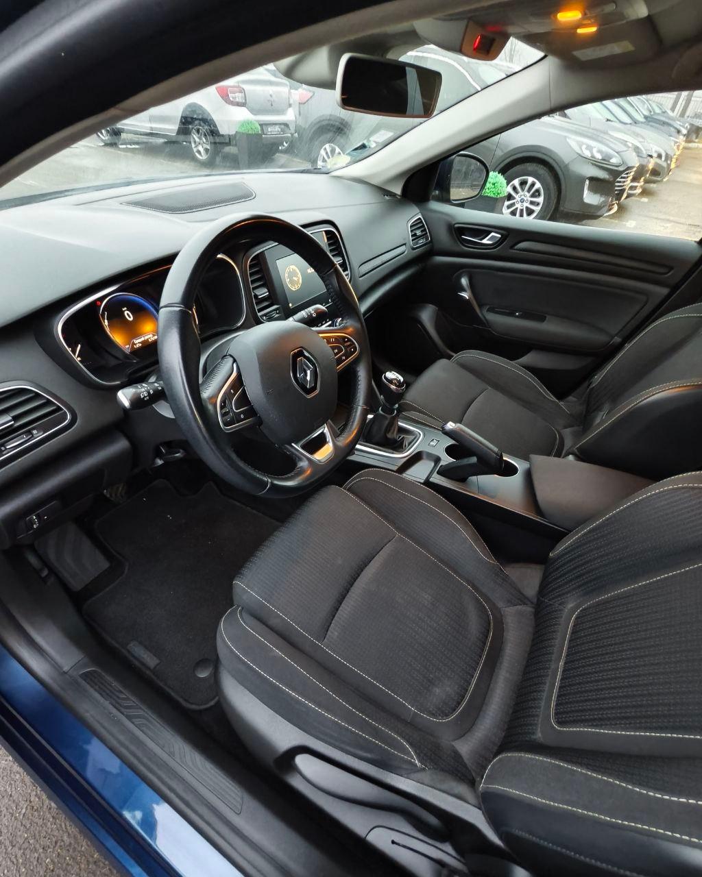 Renault Megane IV , 2019 г., механика, дизель - фото 8