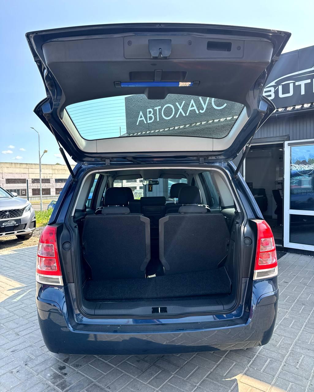 Opel Zafira B · Рестайлинг, 2012 г., механика, бензин - фото 15