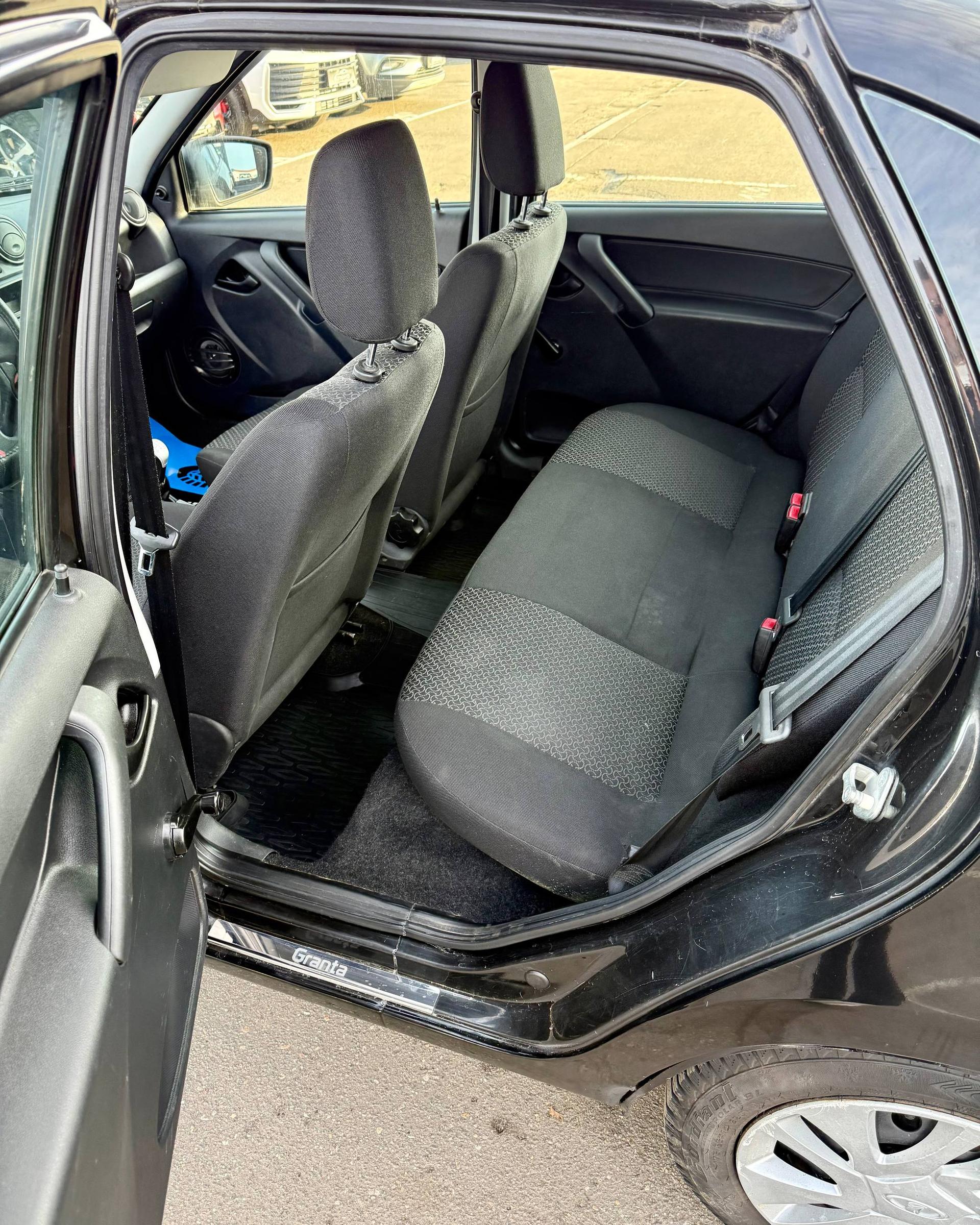 Lada (ВАЗ) Granta I , 2015 г., механика, бензин - фото 12