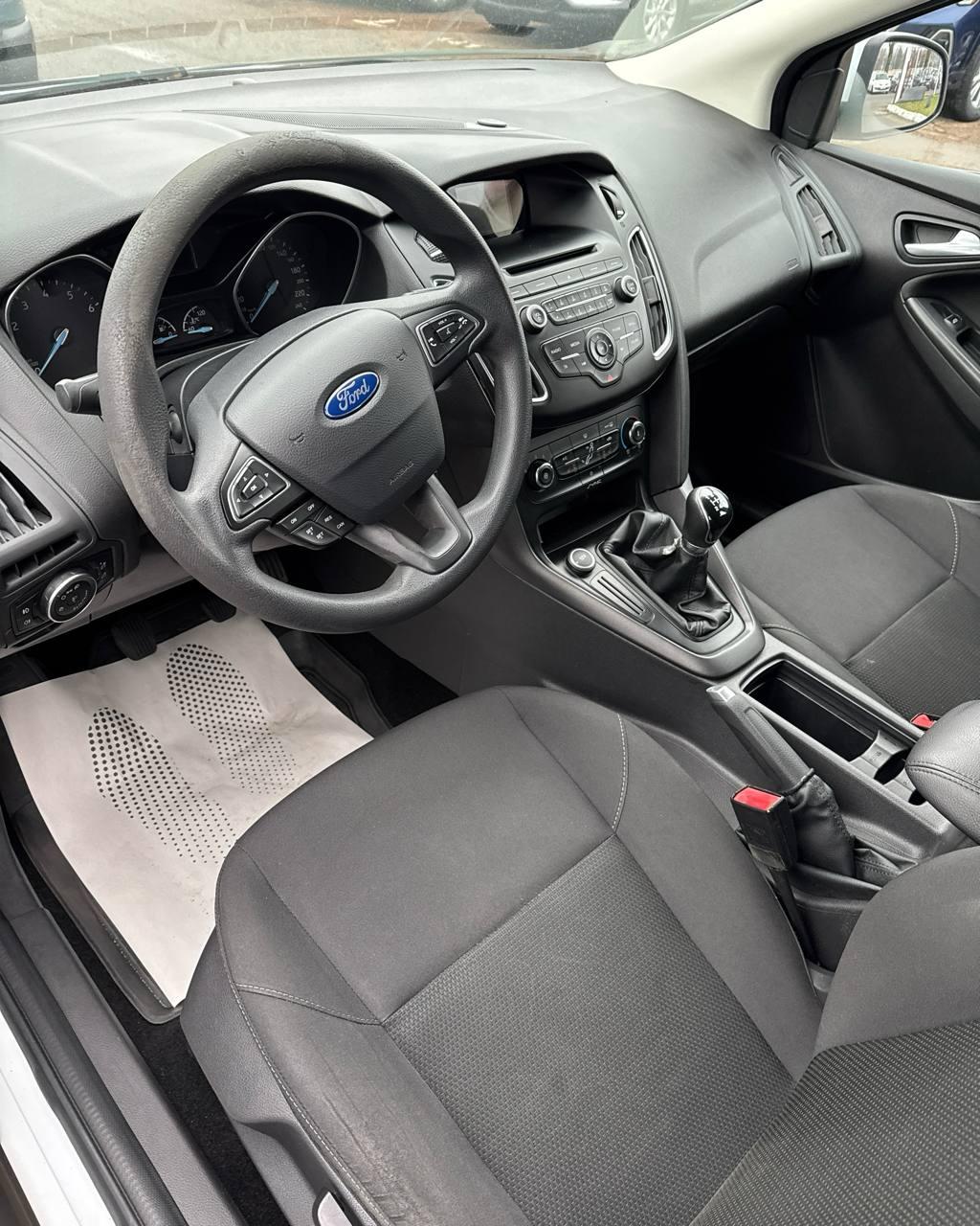 Ford Focus III · Рестайлинг , 2015 г., механика, бензин - фото 10