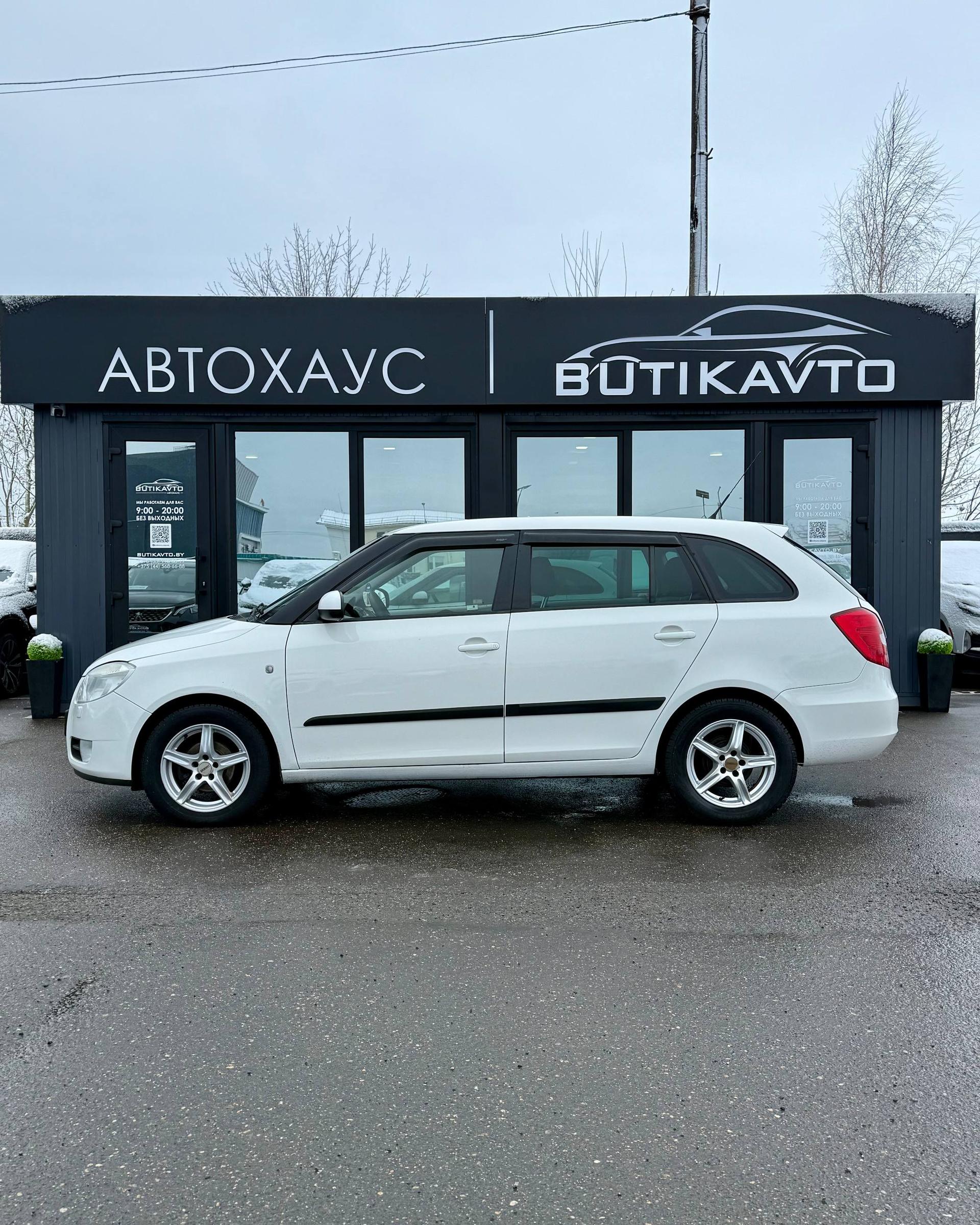 Skoda Fabia 5J · Рестайлинг , 2010 г., механика, бензин - фото 4