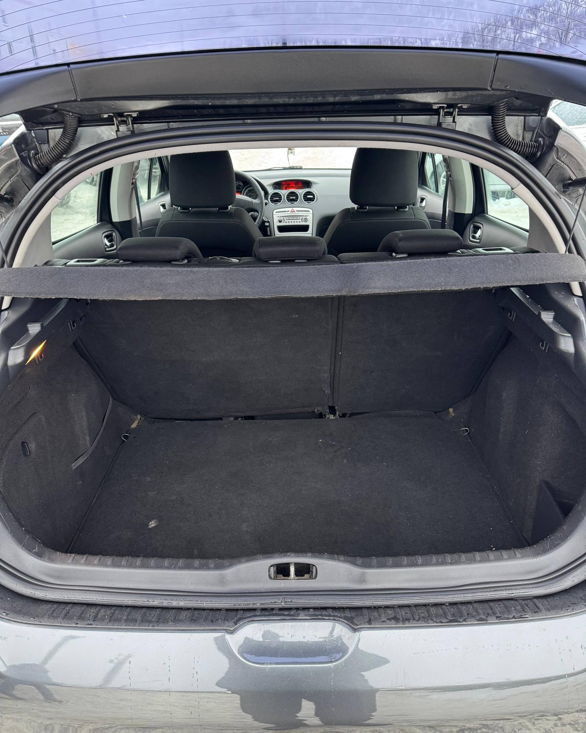 Peugeot 308 T7 · Рестайлинг , 2012 г., механика, дизель - фото 14