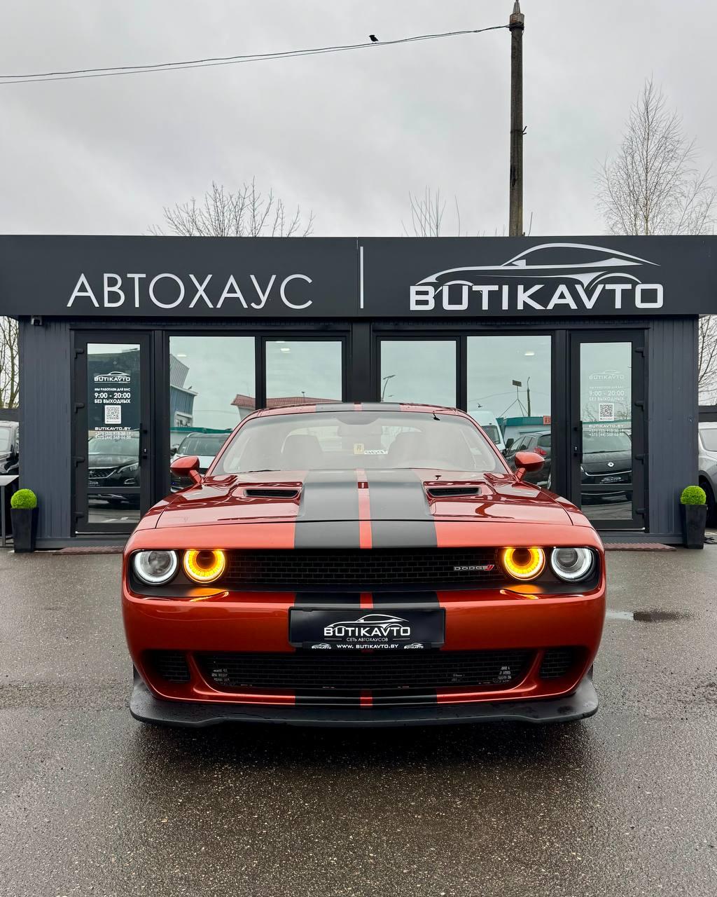 Dodge Challenger III · 2-й рестайлинг , 2020 г., автомат, бензин - фото 2