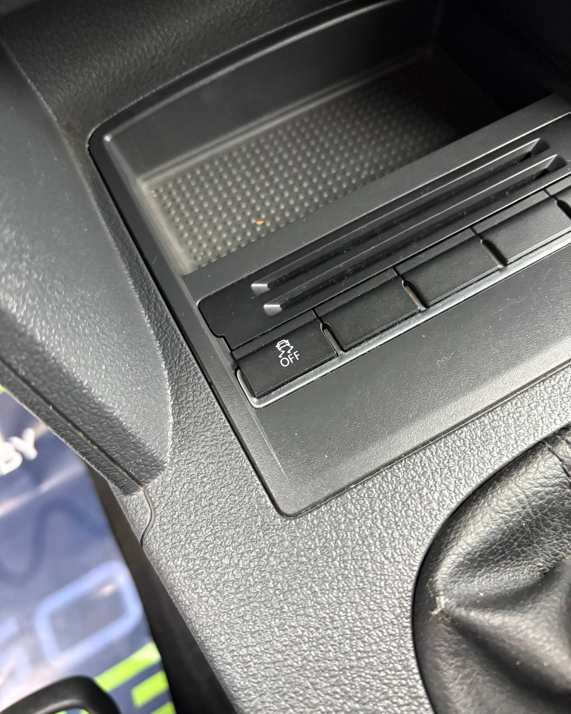 Volkswagen Touran I · 2-й рестайлинг , 2011 г., механика, дизель - фото 19