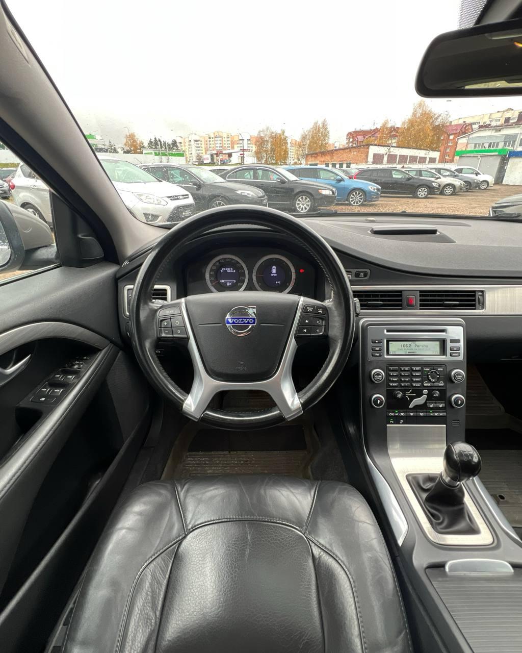 Volvo V70 III , 2010 г., механика, дизель - фото 11