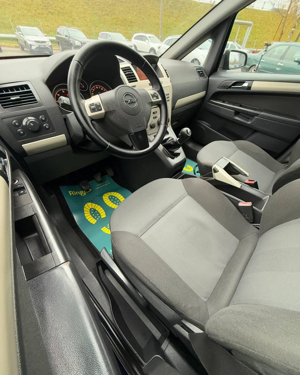 Opel Zafira B , 2008 г., механика, дизель  - фото 11