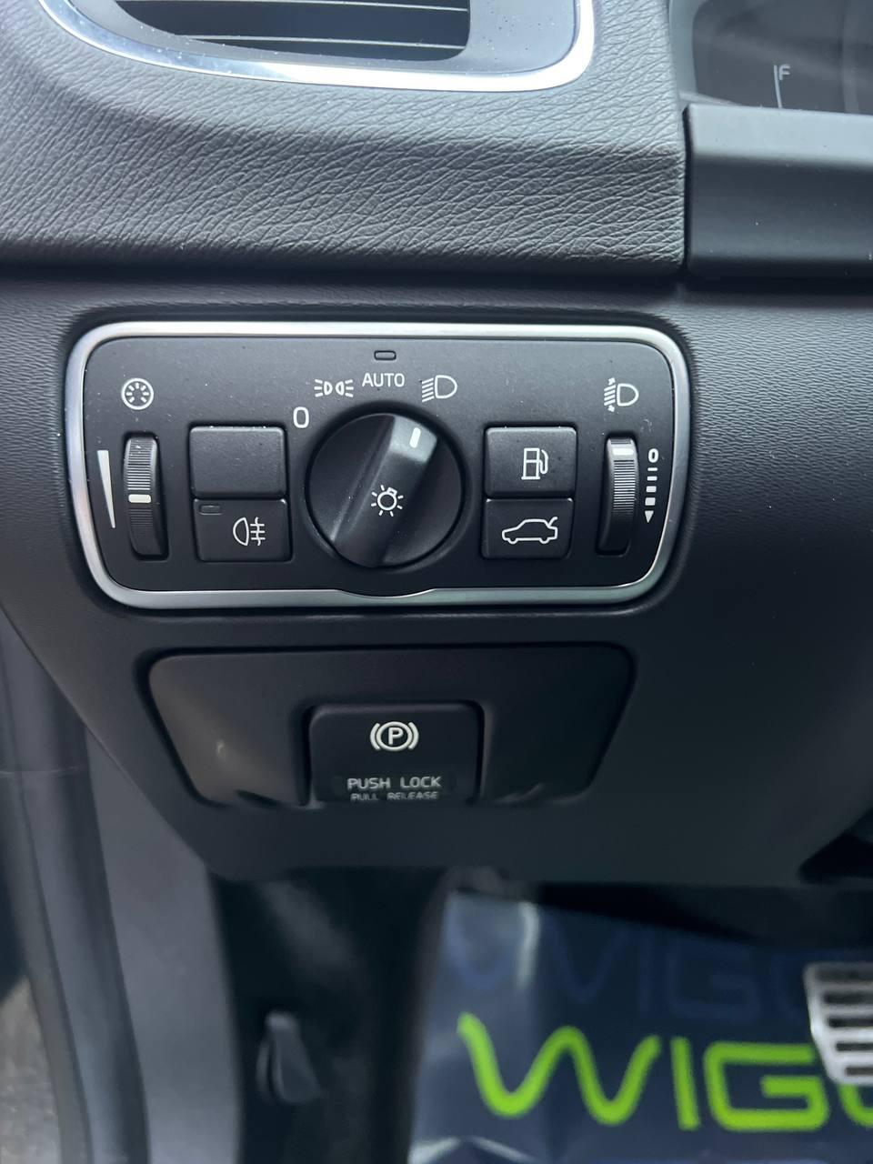 Volvo V60 I · Рестайлинг , 2013 г., робот, дизель - фото 11