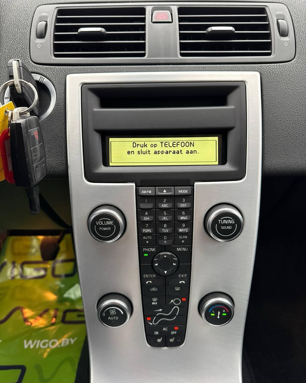 Volvo V50 I · 2-й рестайлинг , 2012 г., механика, дизель  - фото 17