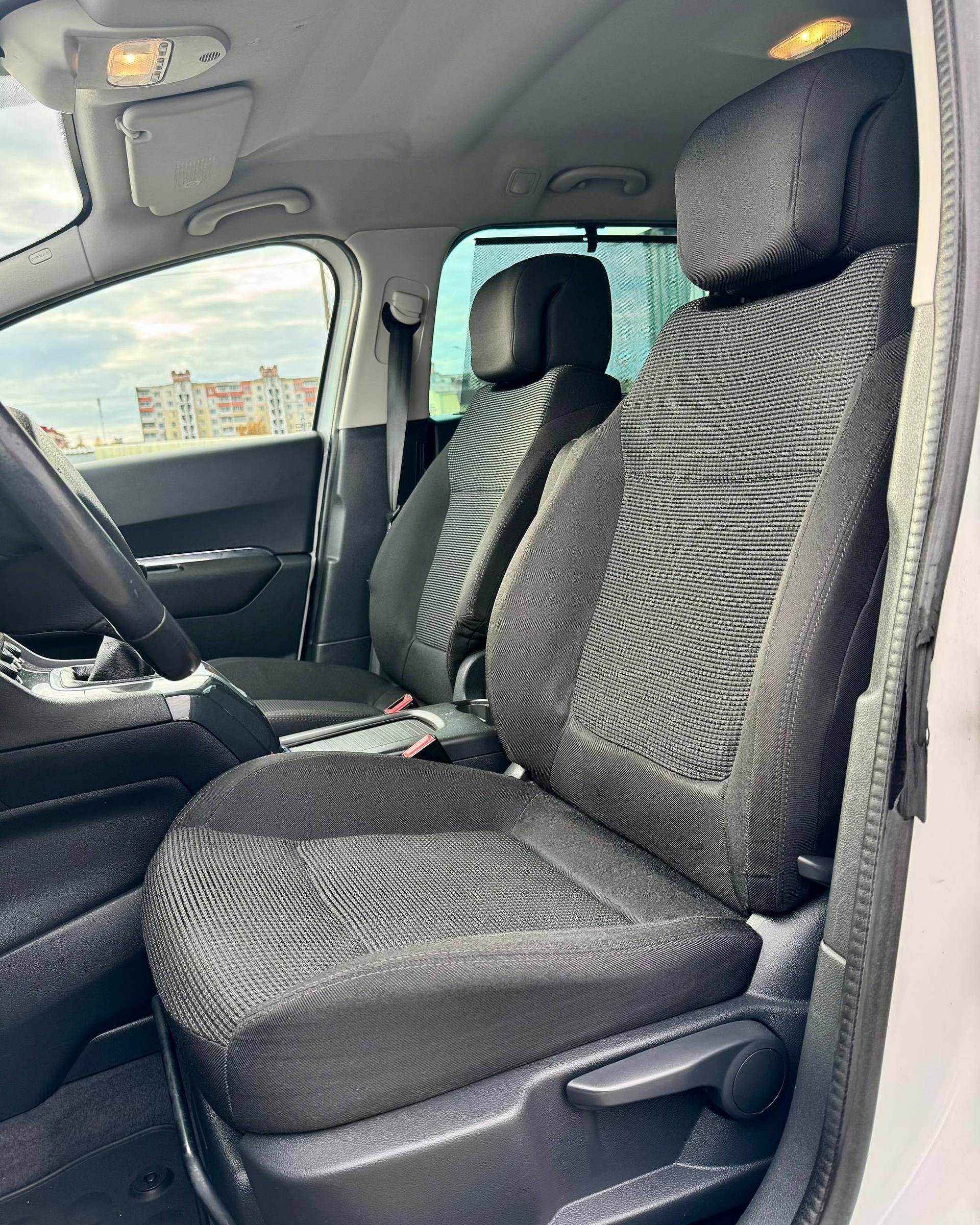 Peugeot 5008 I , 2011 г., механика, дизель  - фото 10