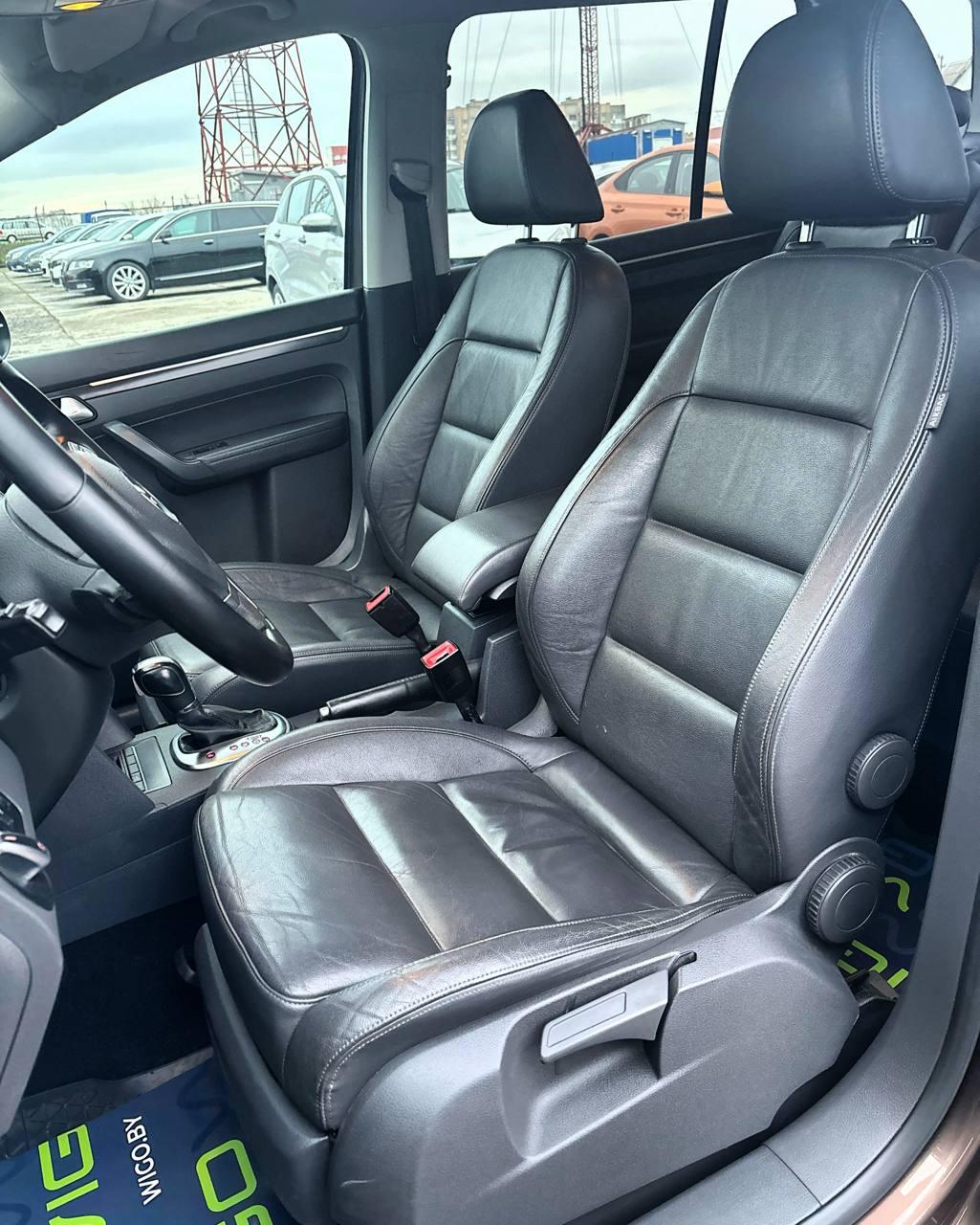 Volkswagen Touran I · 2-й рестайлинг , 2012 г., робот, дизель - фото 10