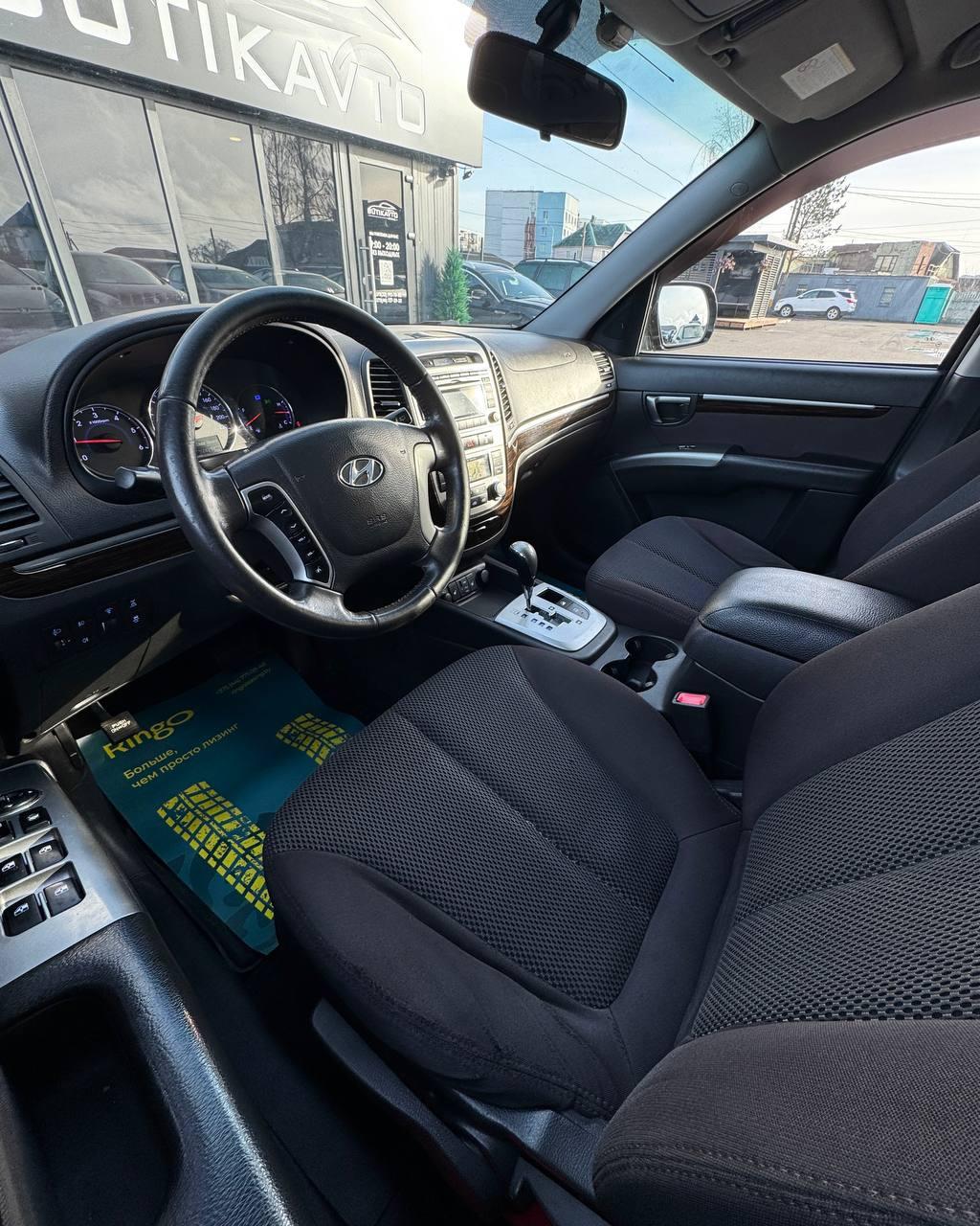 Hyundai Santa Fe CM · Рестайлинг , 2011 г., автомат, дизель - фото 10