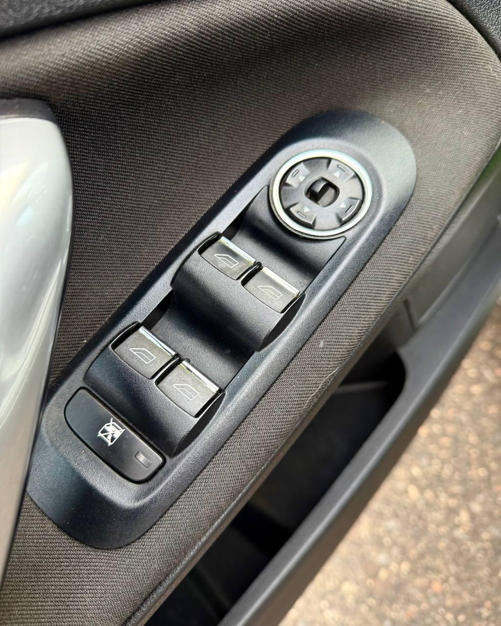 Ford Mondeo IV , 2008 г., механика, бензин - фото 15