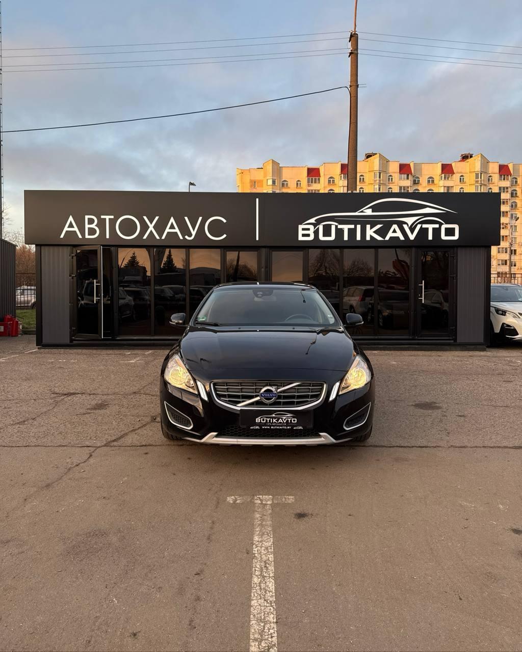 Volvo V60 I · Рестайлинг , 2011 г., механика, дизель - фото 2