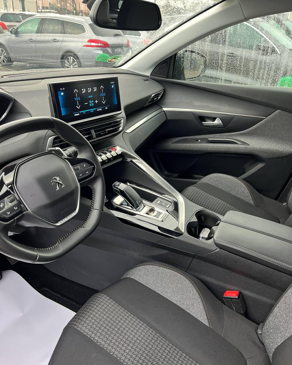 Peugeot 3008 II · Рестайлинг , 2022 г., автомат, бензин - фото 10