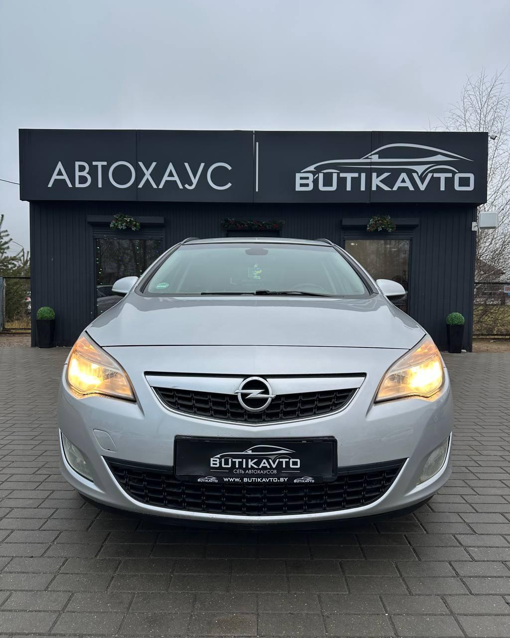 Opel Astra J , 2011 г., механика, дизель - фото 2