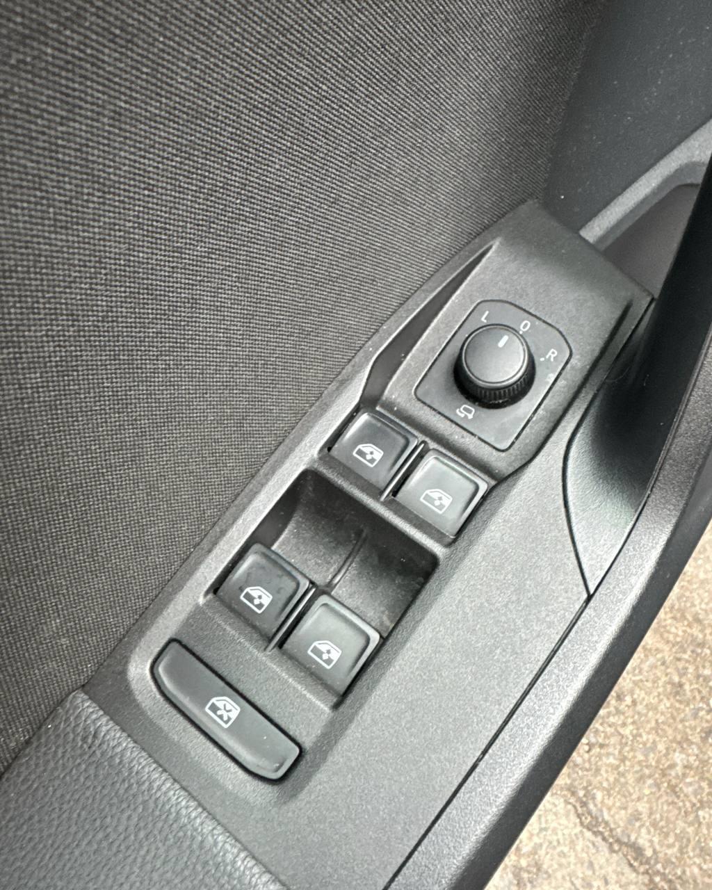 SEAT Arona I · Рестайлинг , 2021 г., механика, бензин  - фото 18