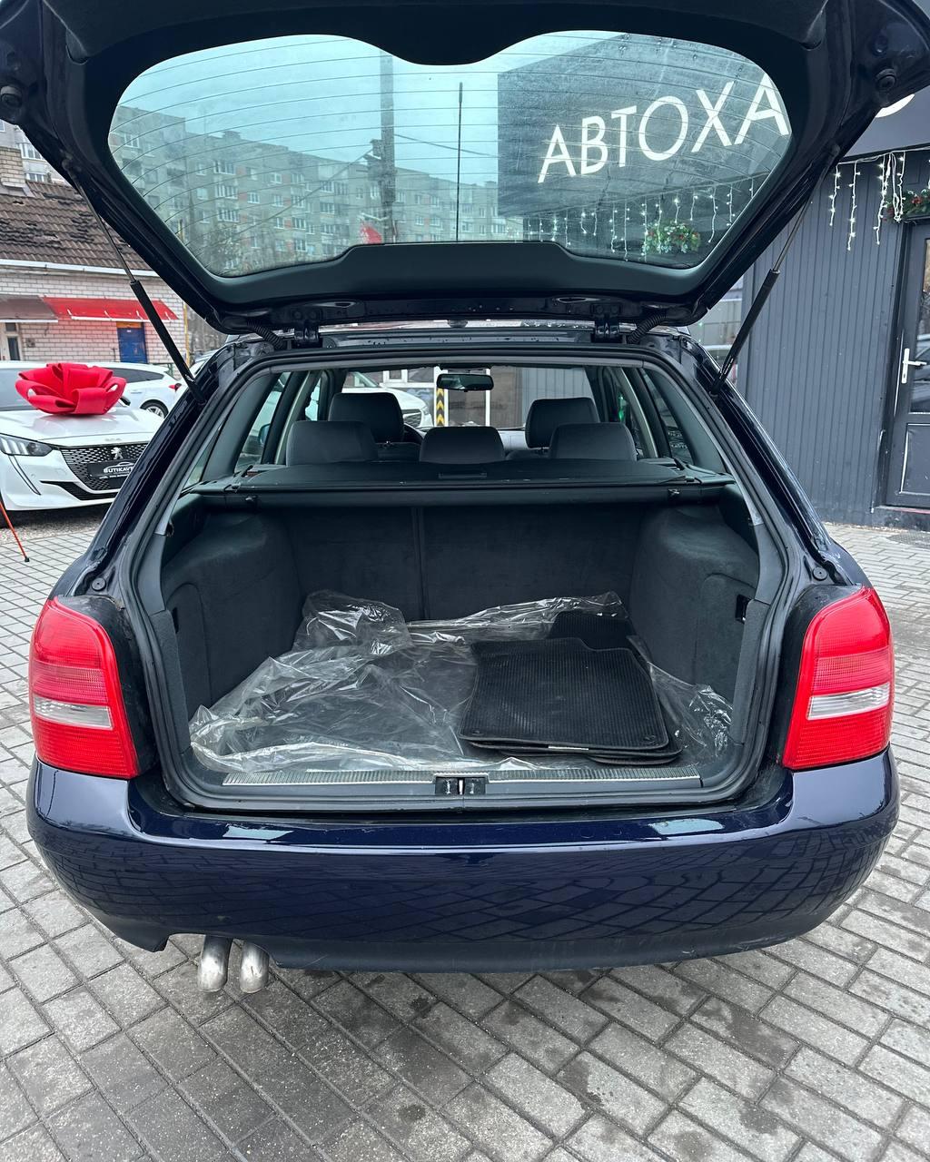 Audi A4 B5 · Рестайлинг , 2000 г., механика, дизель - фото 10