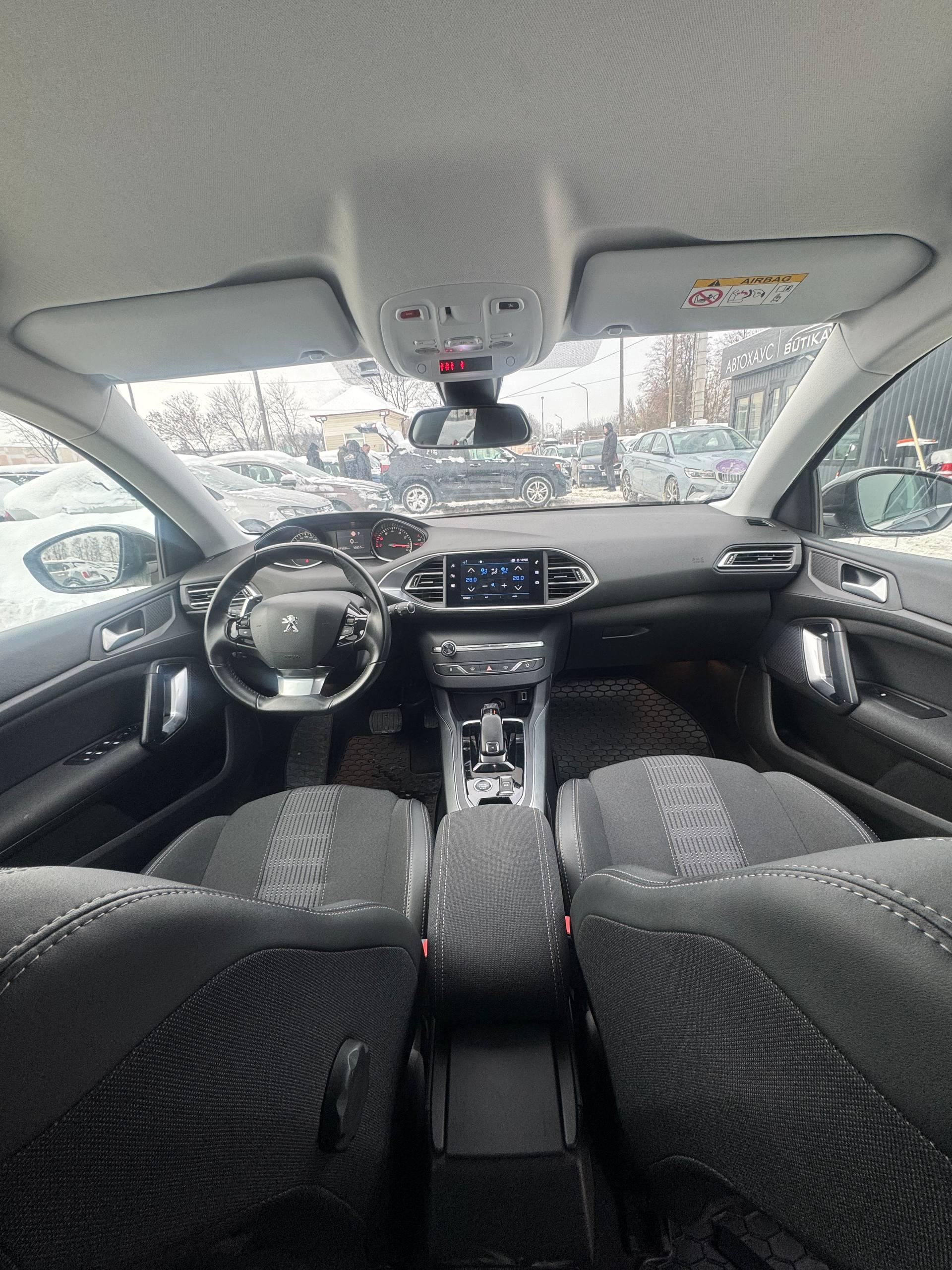 Peugeot 308 T9 · Рестайлинг , 2021 г., автомат, бензин - фото 9