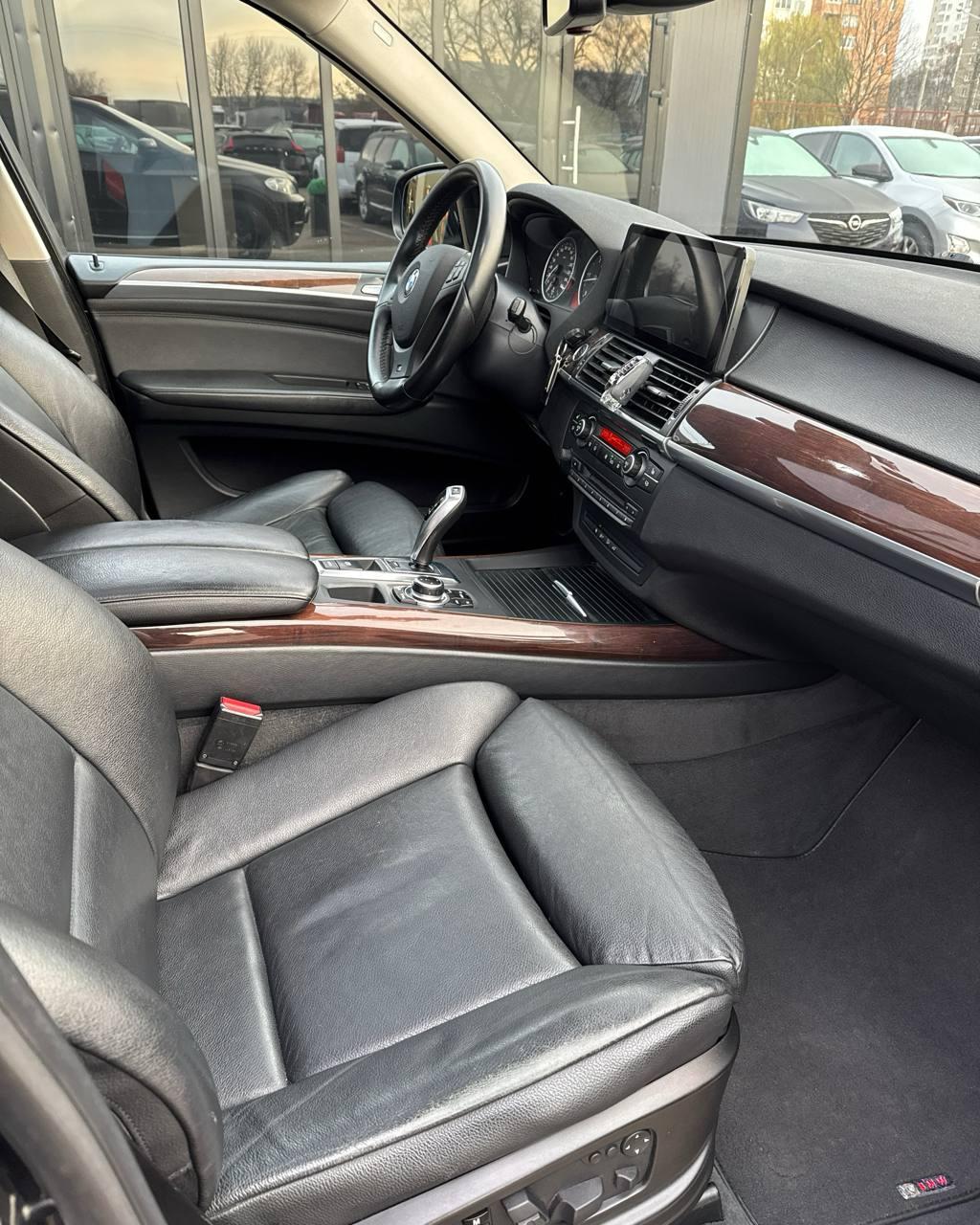 BMW X5 E70 · Рестайлинг , 2010 г., автомат, дизель - фото 13