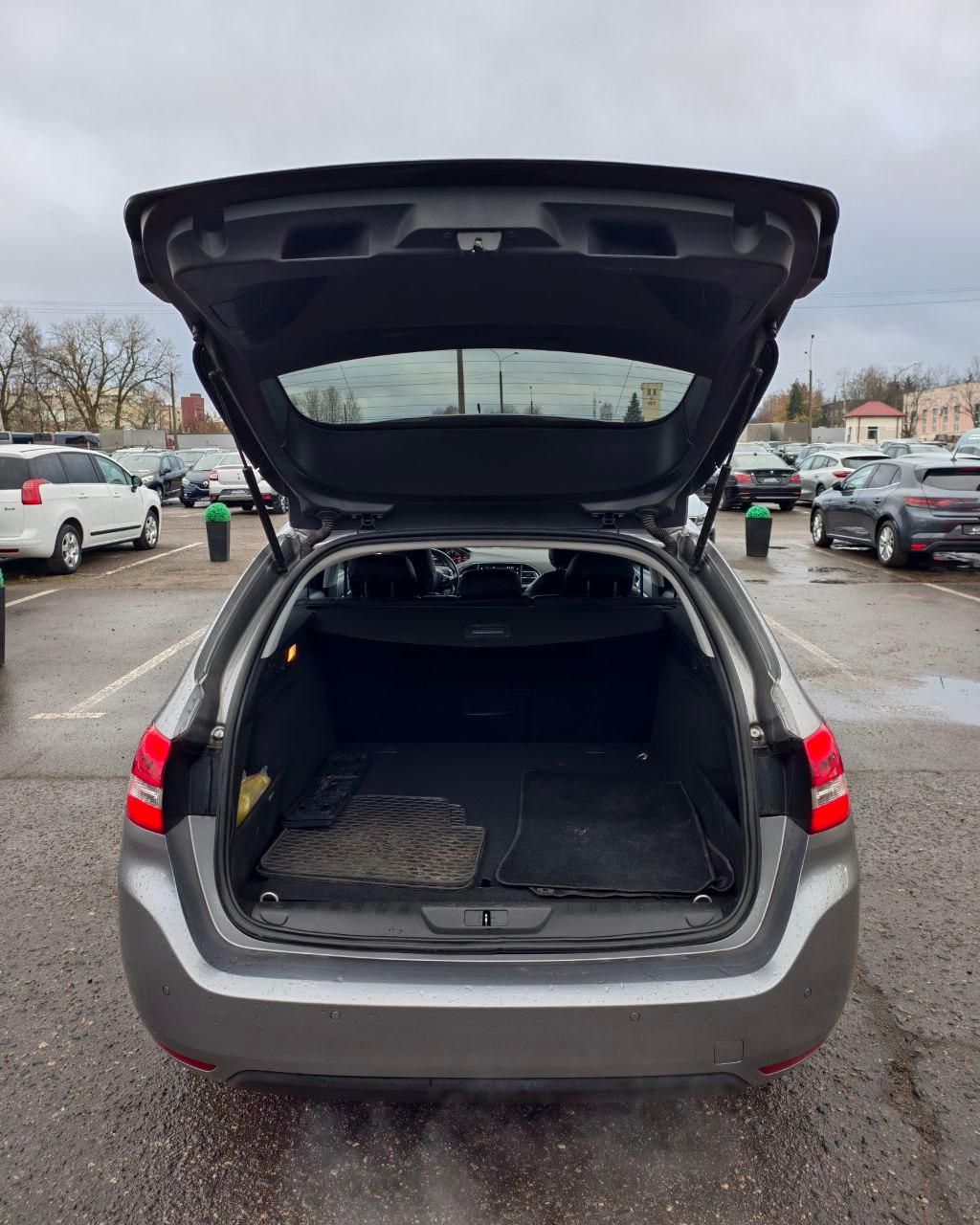 Peugeot 308 T9 · Рестайлинг , 2018 г., автомат, дизель - фото 14