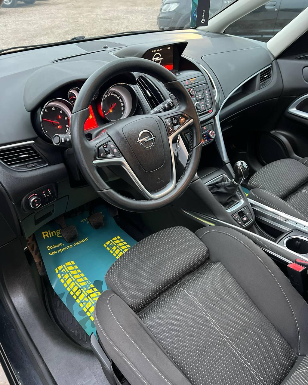 Opel Zafira C , 2015 г., механика, дизель - фото 10