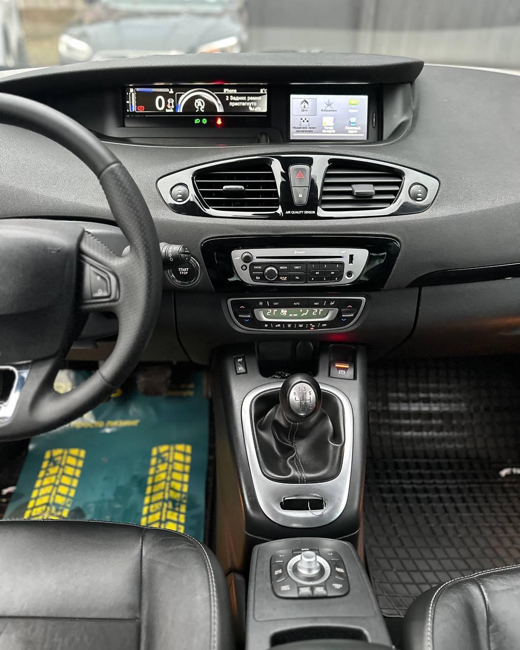 Renault Grand Scenic III · 2-й рестайлинг , 2013 г., механика, бензин - фото 9