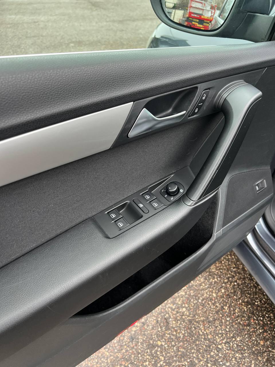 Volkswagen Passat B7 , 2013 г., механика, дизель - фото 9