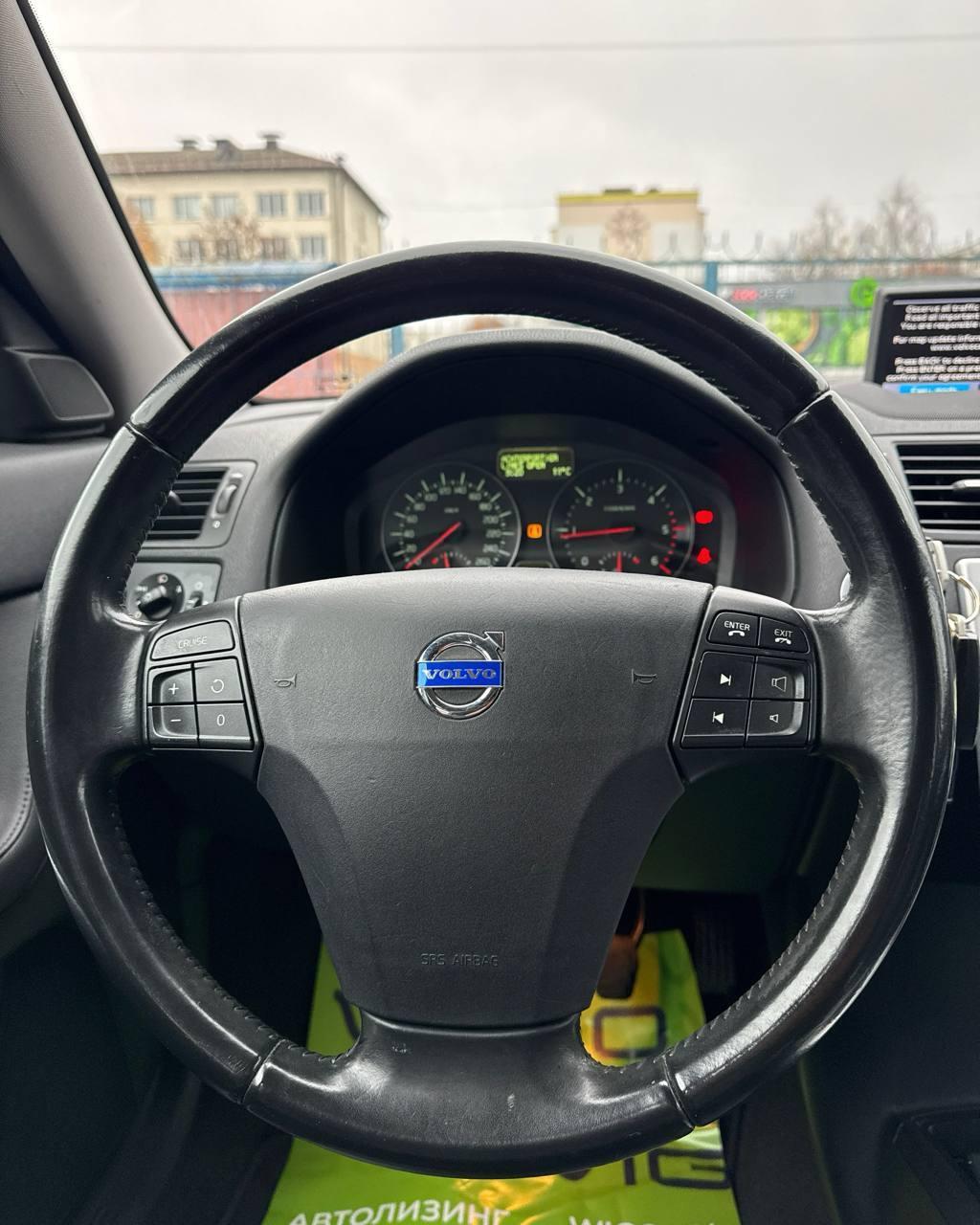 Volvo V50 I · 2-й рестайлинг , 2012 г., механика, дизель  - фото 15