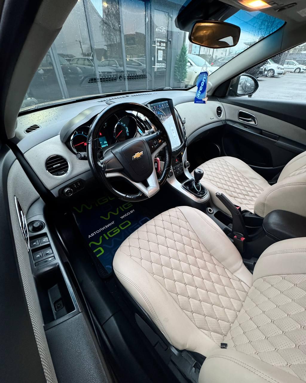 Chevrolet Cruze J300 · Рестайлинг , 2013 г., механика, бензин - фото 10