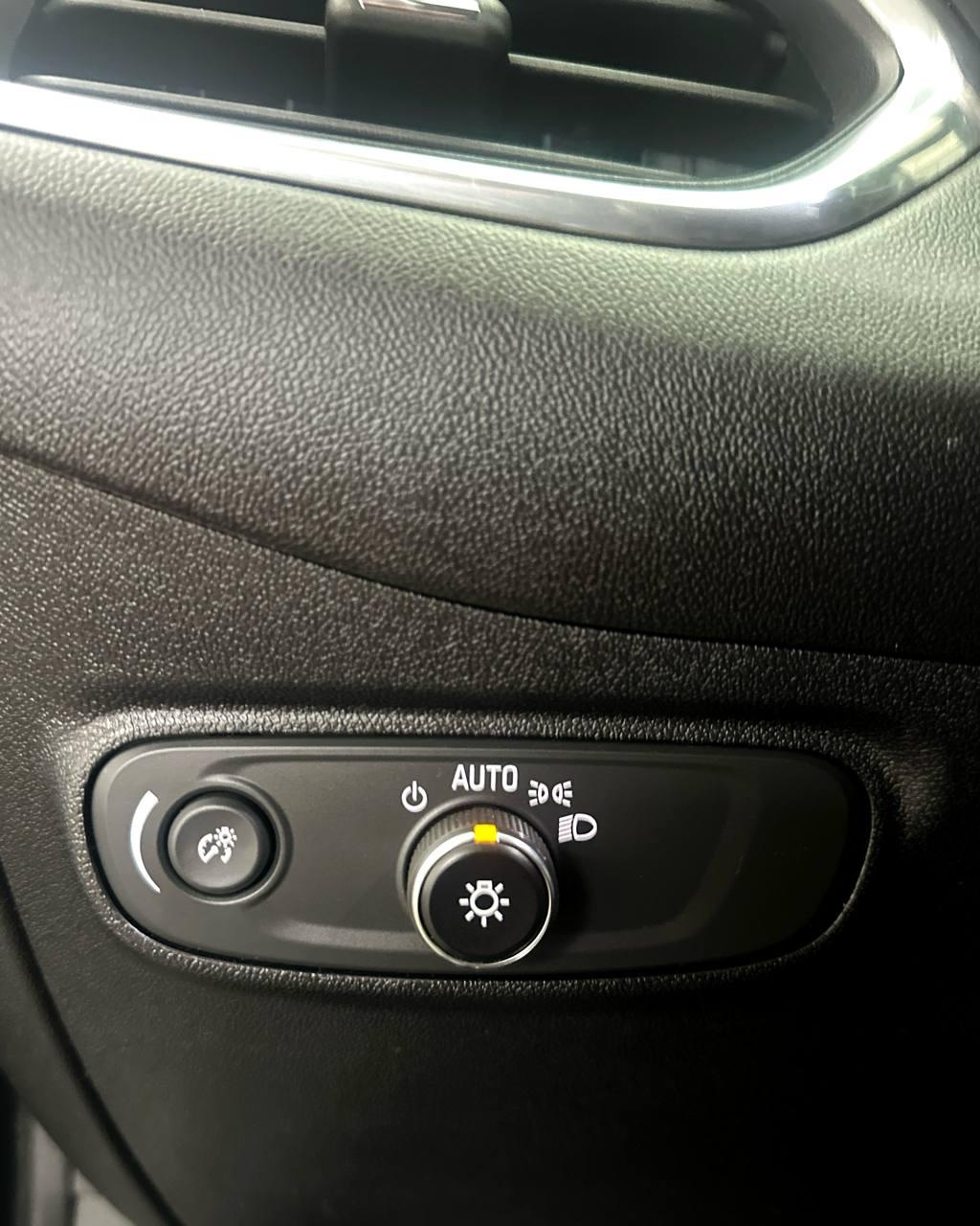 Chevrolet Equinox III , 2019 г., автомат, бензин - фото 16