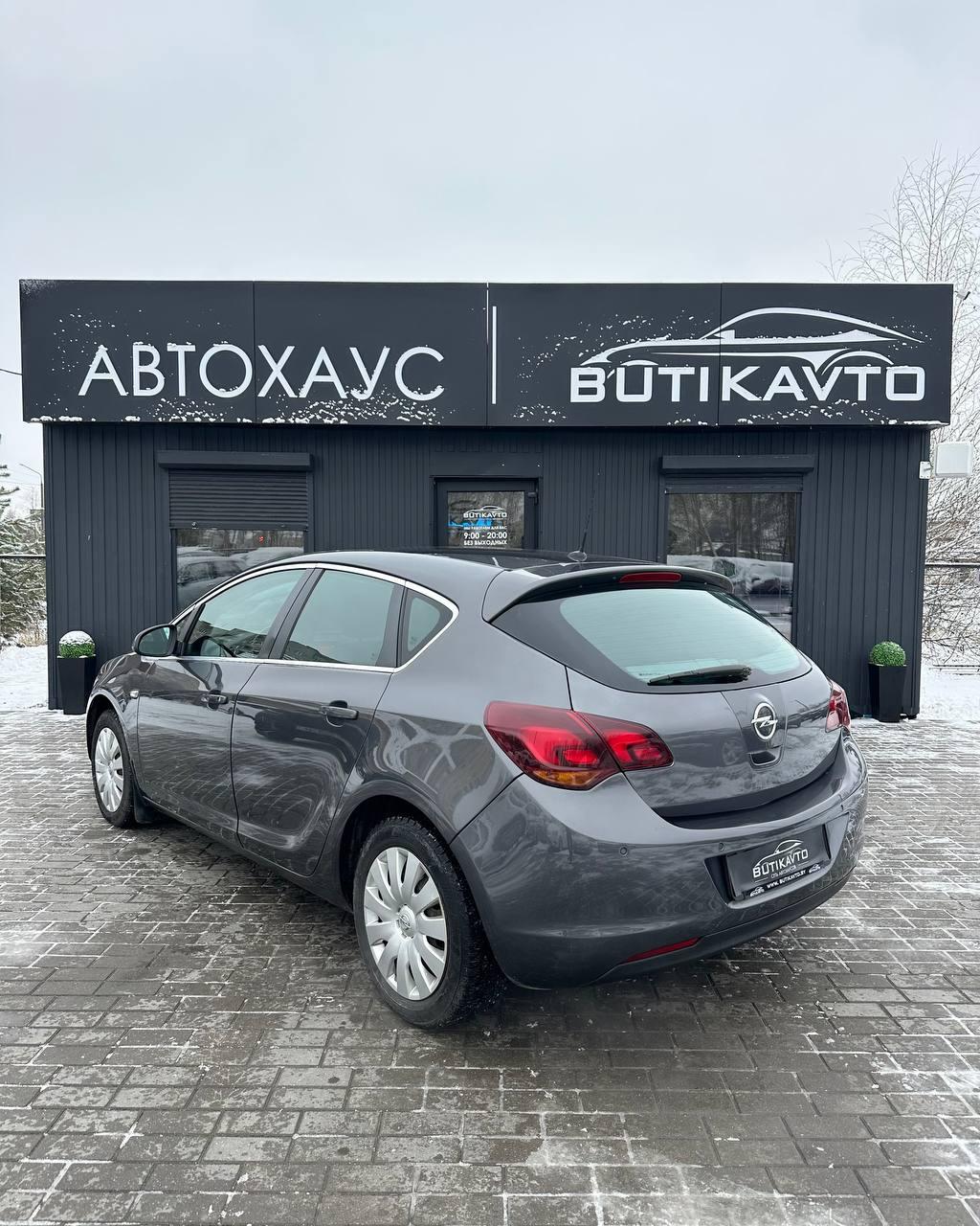 Opel Astra J , 2011 г., механика, бензин - фото 4