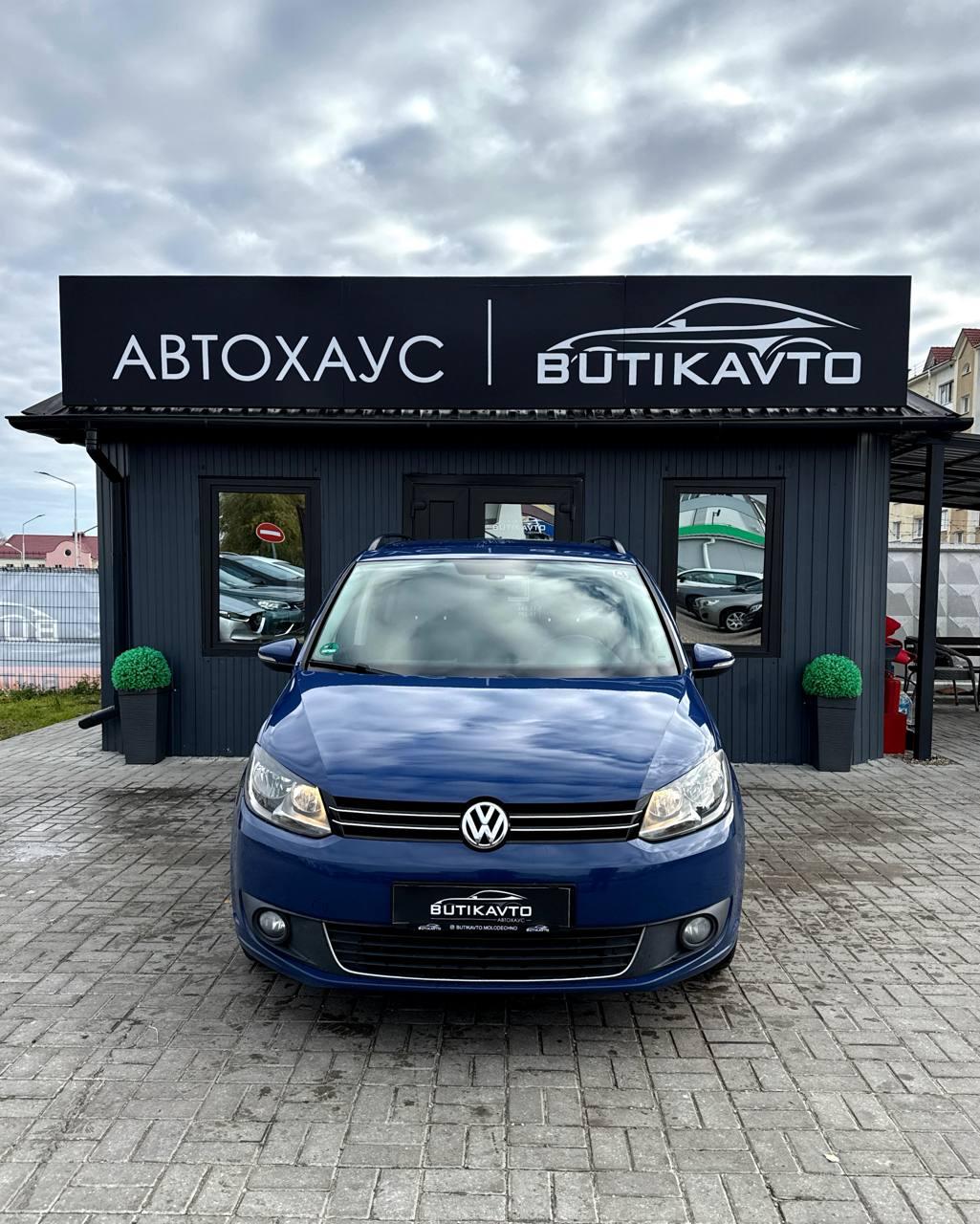 Volkswagen Touran I · 2-й рестайлинг , 2010 г., механика, дизель  - фото 2